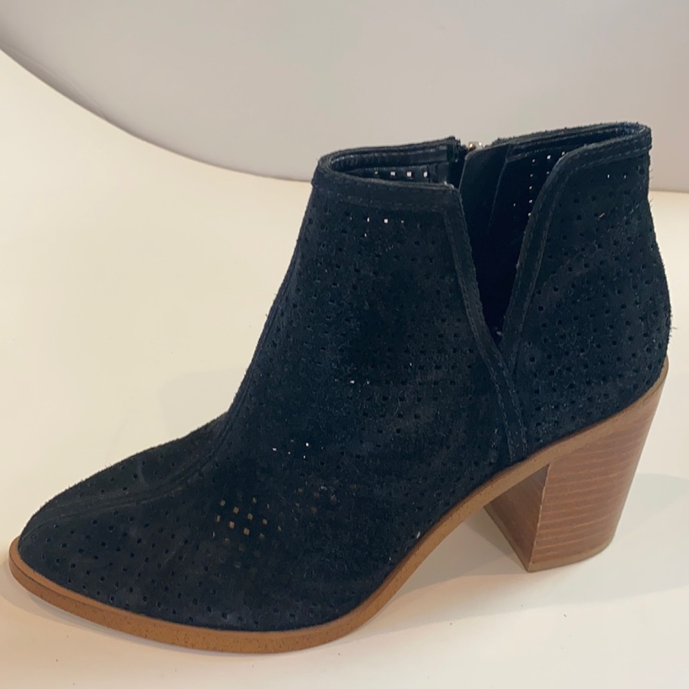 1 State boots 8M